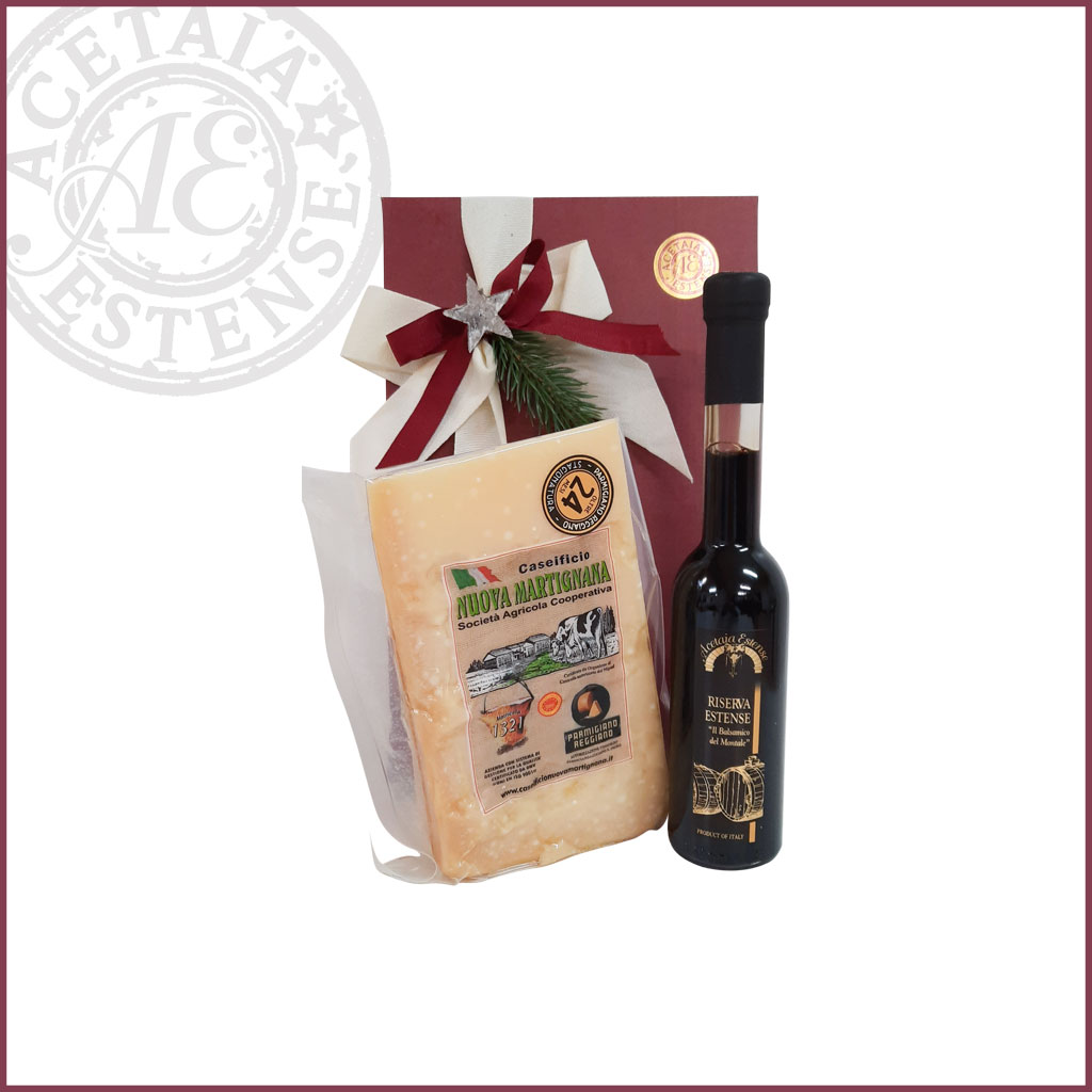 tradition-in-Modena-gift-box-with-Parmigiano-Reggiano-and-Balsamic-Vinegar-of-Modena-PGI
